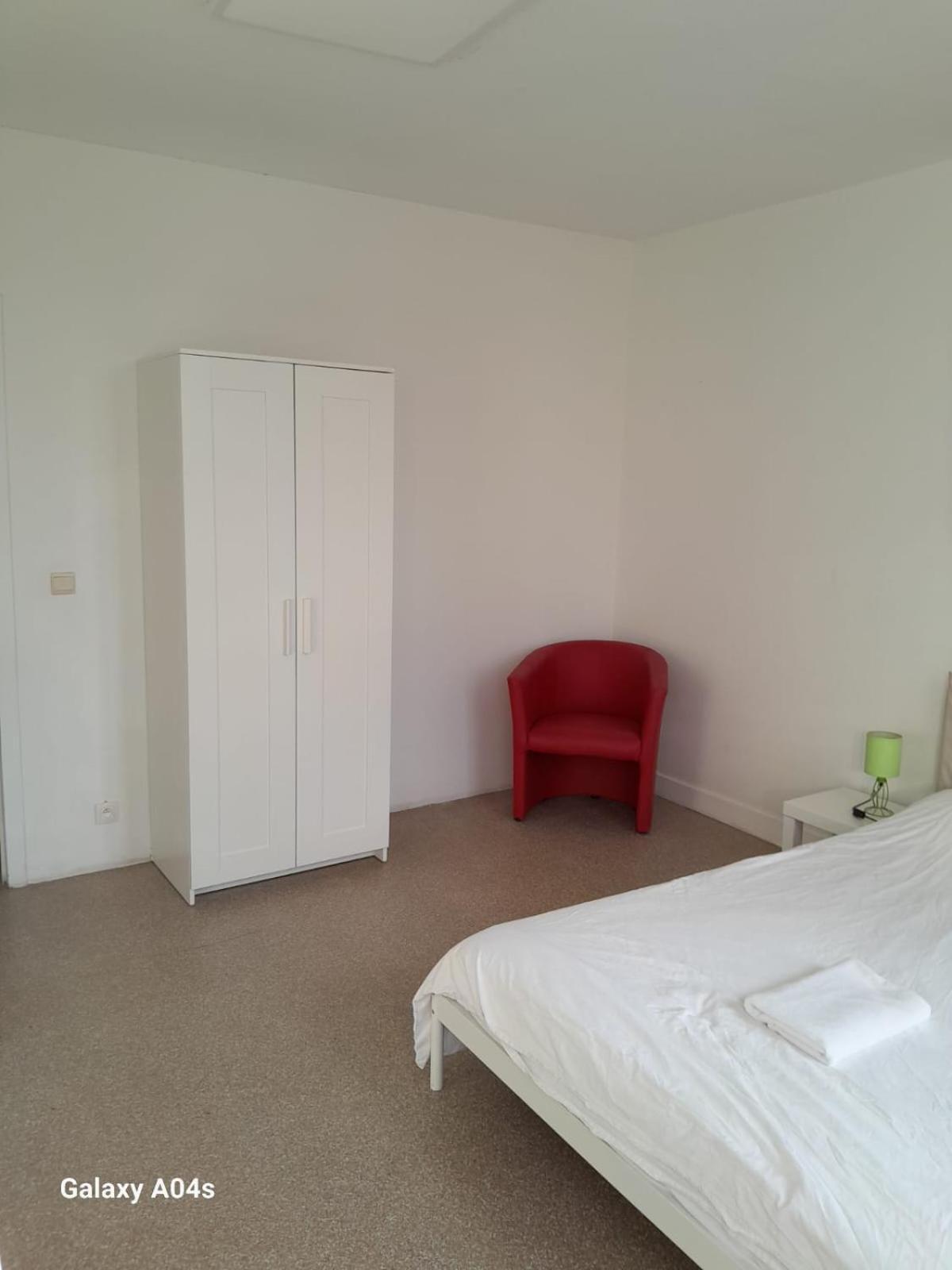 The Boulevard Apartment Sleeps 4 ブリュッセル エクステリア 写真